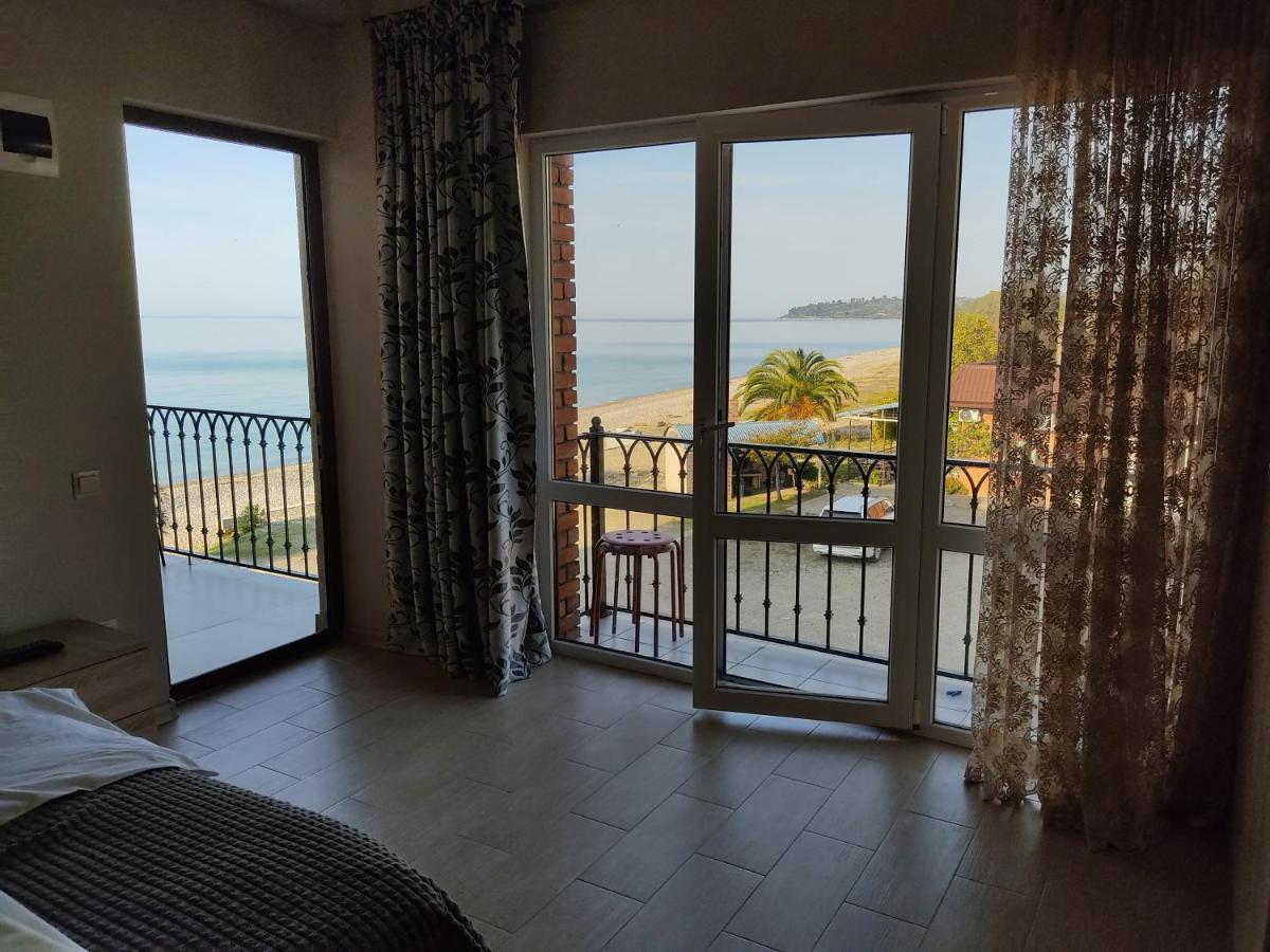 Arsaul Hotel New Athos Ngoại thất bức ảnh