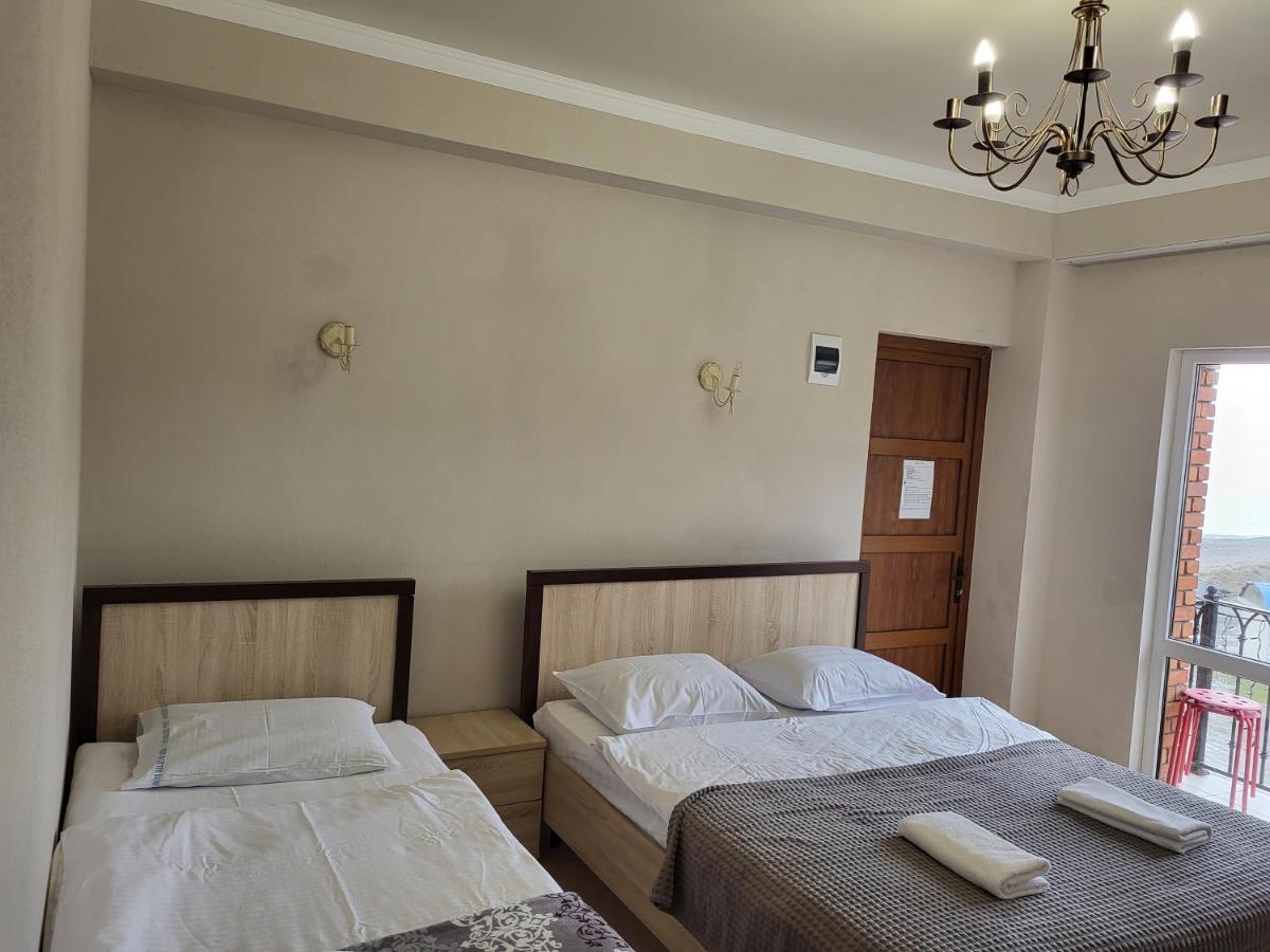 Arsaul Hotel New Athos Ngoại thất bức ảnh